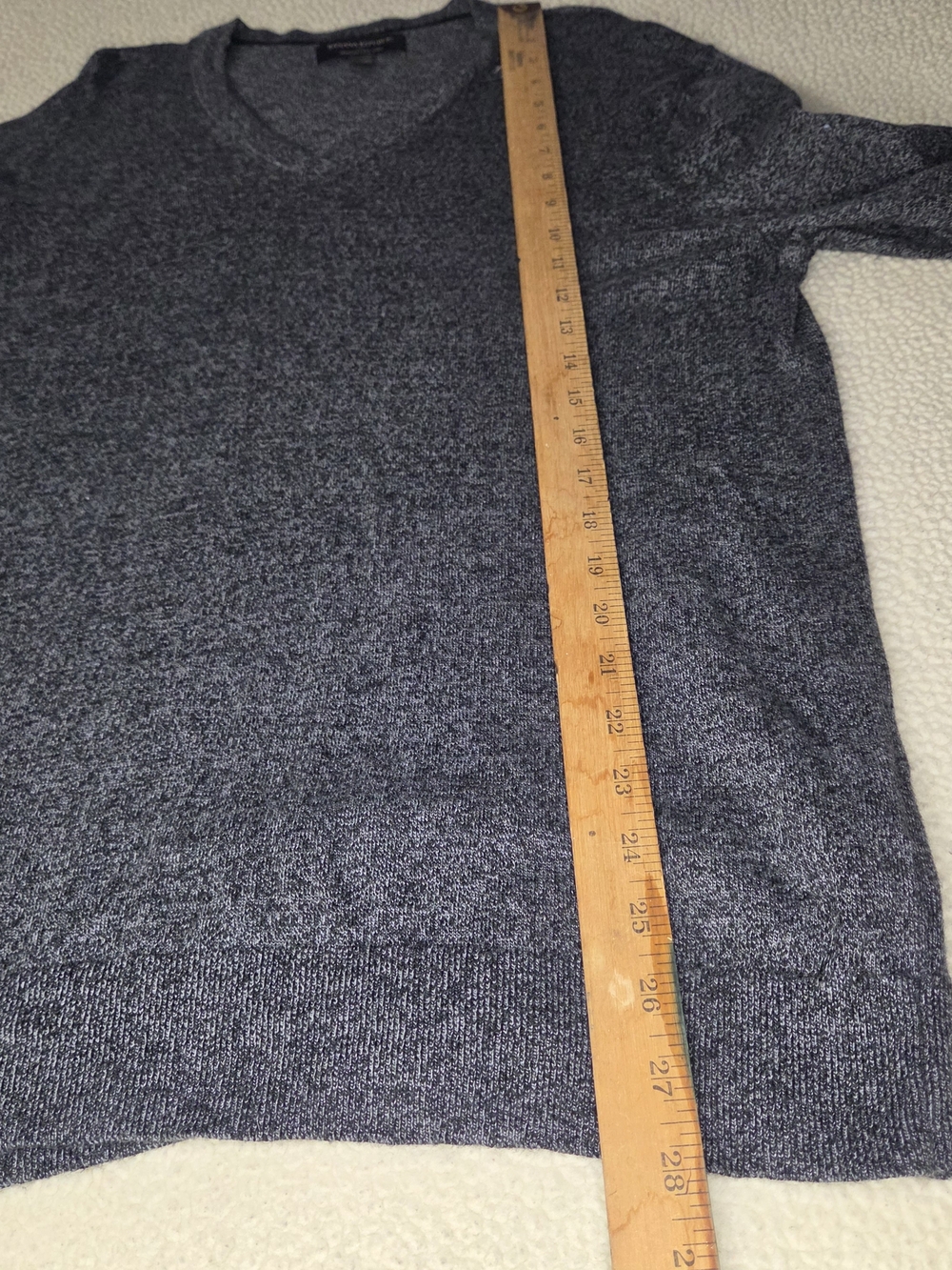 Banana Republic Men's V-Neck Sweater - Charcoal Gray Size Large - Picture 4 of 7